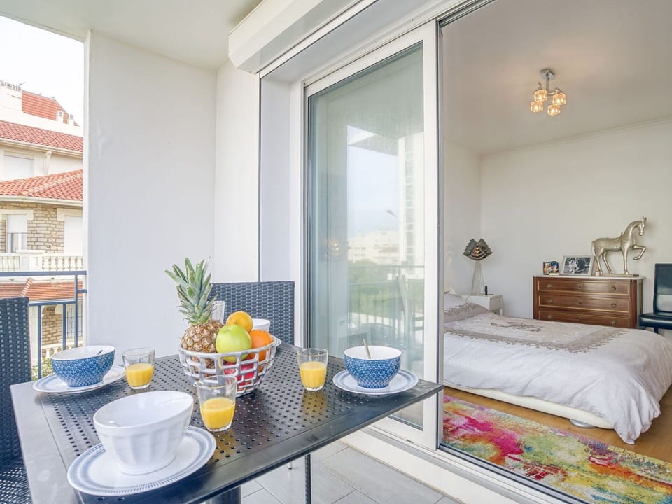Table, Furniture, Property, Plant, Window, Azure, Building, Cabinetry, Textile, Chair