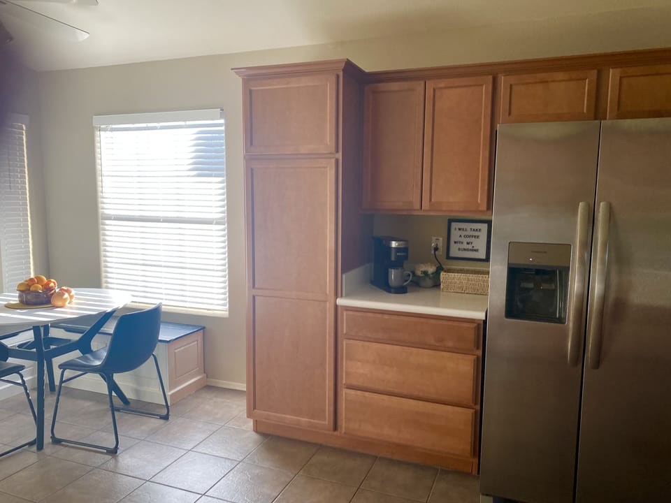 Kitchen with breakfast nook