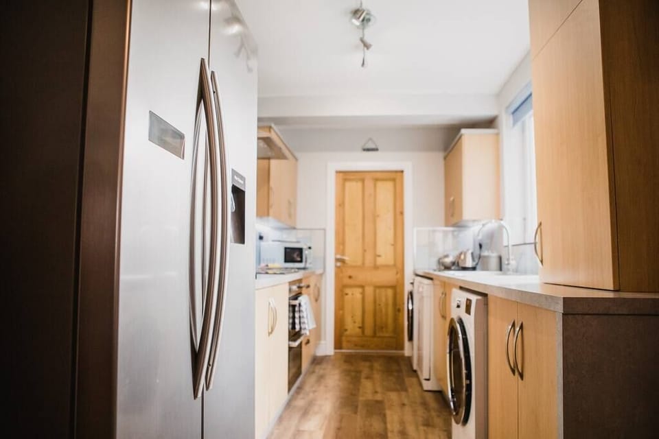 Kitchen/Diner - American Style Fridge Freezer