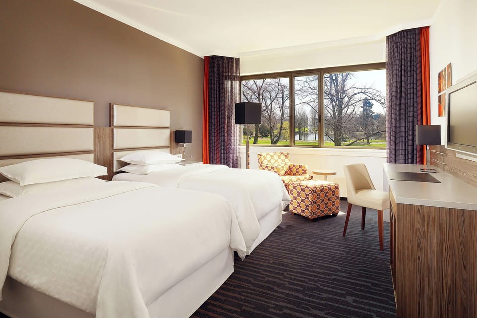 Superior Room, 2 Twin Beds | 1 bedroom, premium bedding, minibar, in-room safe