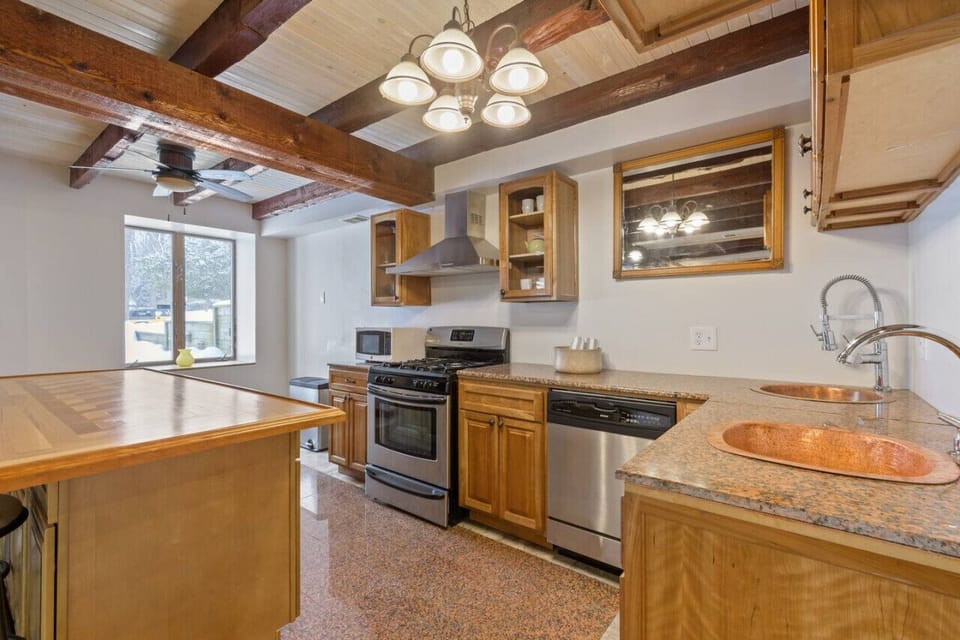 Double copper kitchen sinks!