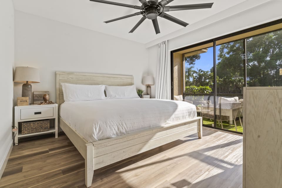 Master bedroom with King bed