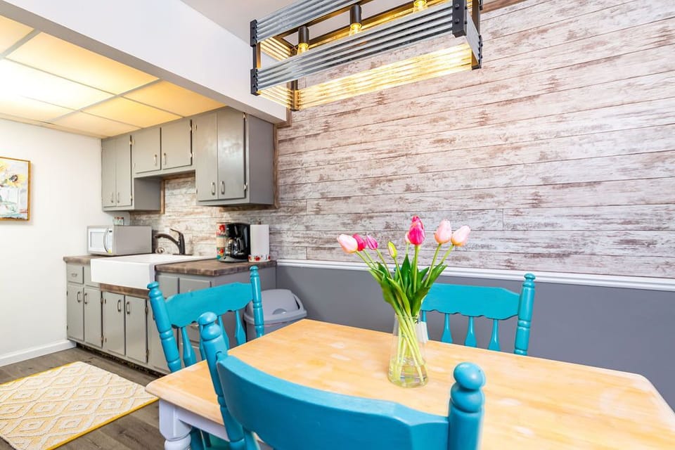 Dining room leading  into the kitchen Seating for three