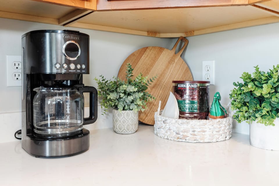 Coffee maker and complimentary coffee provided