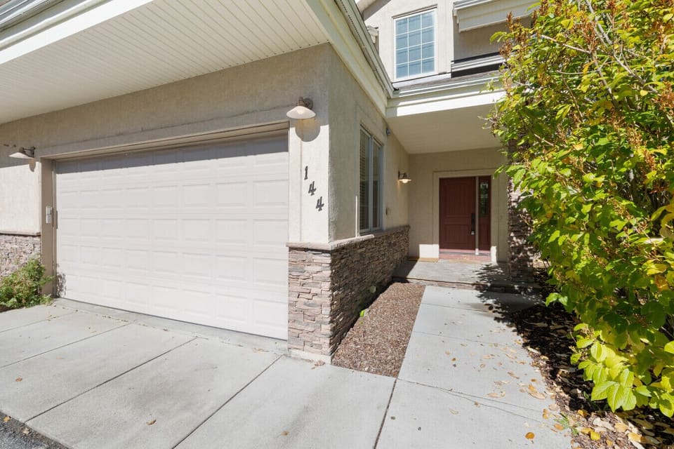 Front Entryway