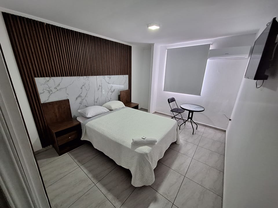 Standard Room, 1 Double Bed | Soundproofing, WiFi (free), bed sheets