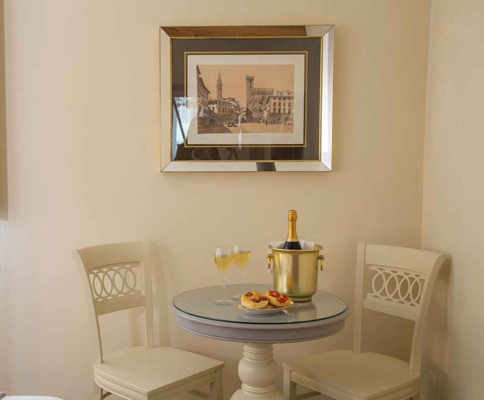 Superior Room, City View | Minibar, in-room safe, desk, laptop workspace