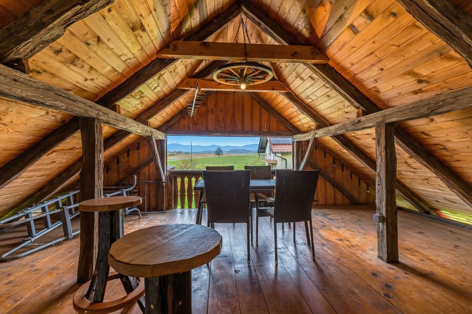 Family House, 3 Bedrooms, Fireplace (Forge of Happiness Rustic Retreat) | Outdoor dining