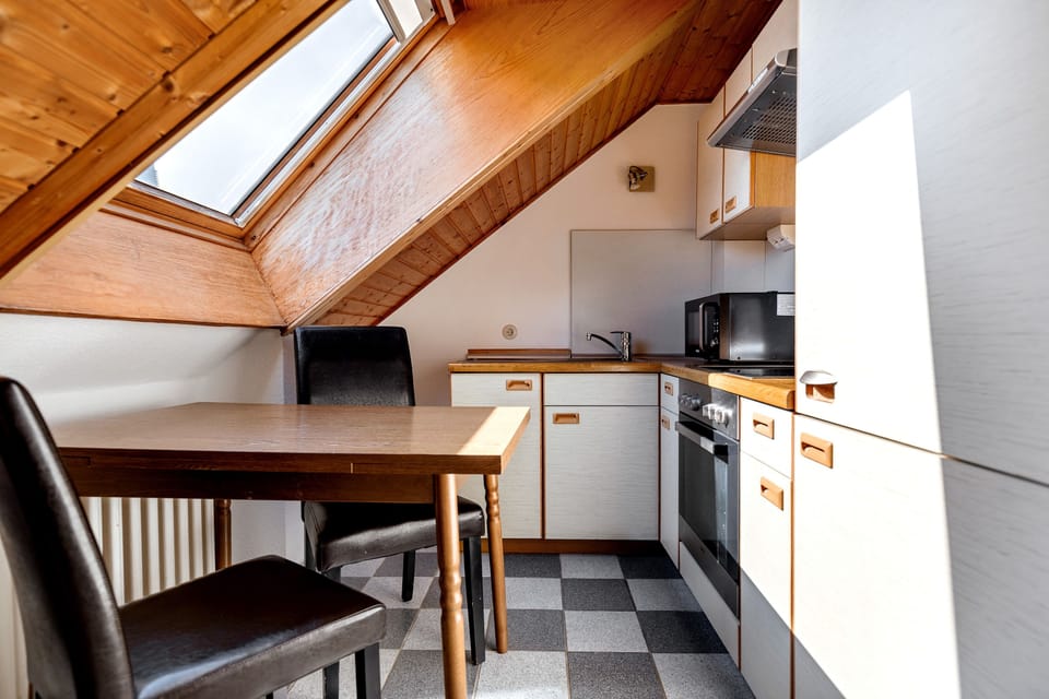 Apartment, 1 Bedroom | Private kitchen | Fridge, stovetop, coffee/tea maker, electric kettle