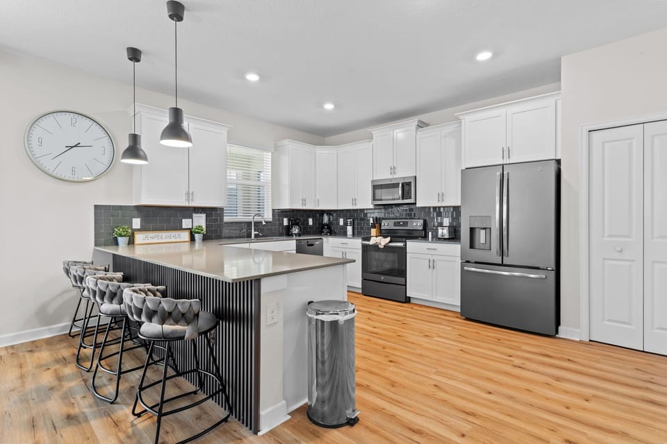 Fully-equipped kitchen