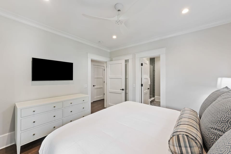 Bedroom 3 - King - TV - Private Bathroom - Deck Access - First Floor