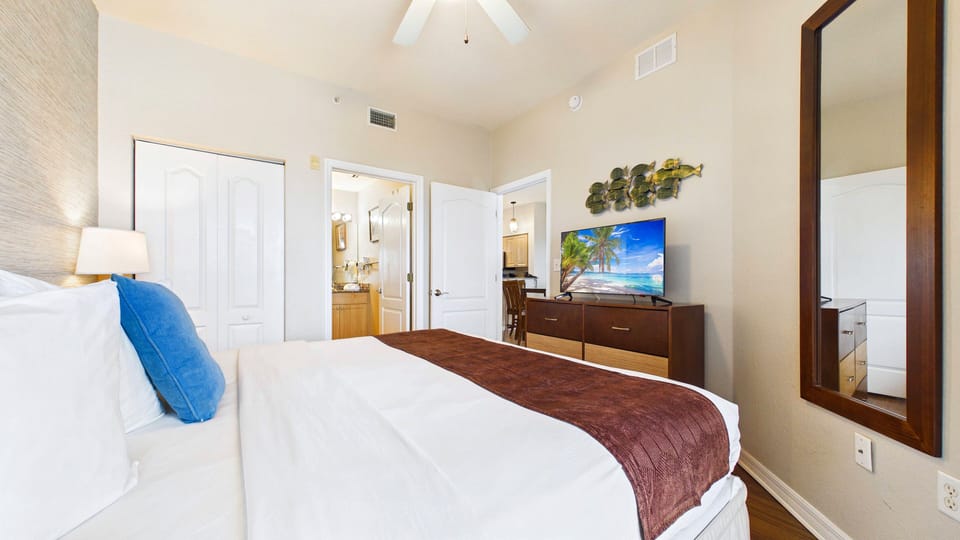 SurfBeach605MasterBedroom(3)