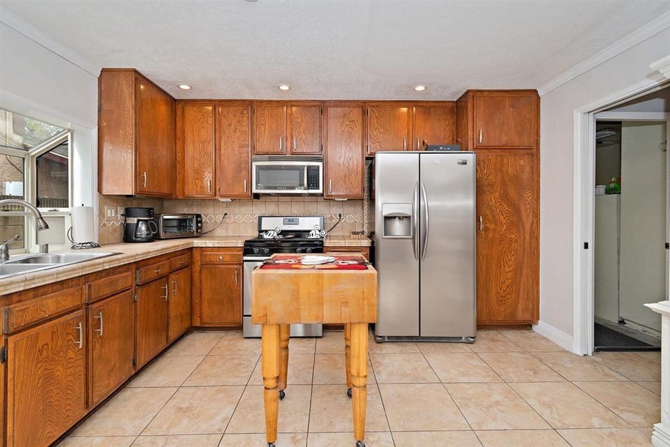 08-Kitchen