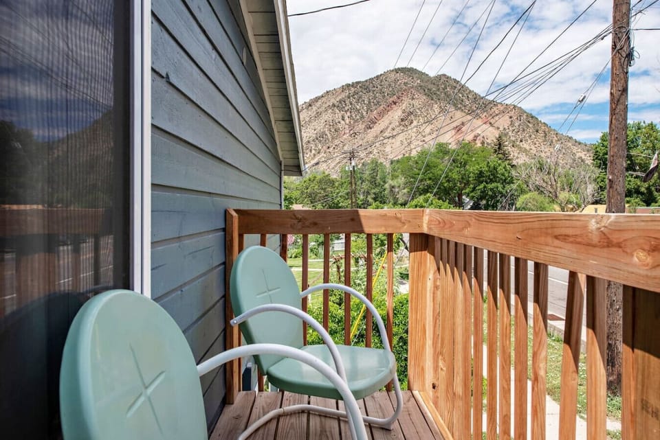 Upstairs balcony