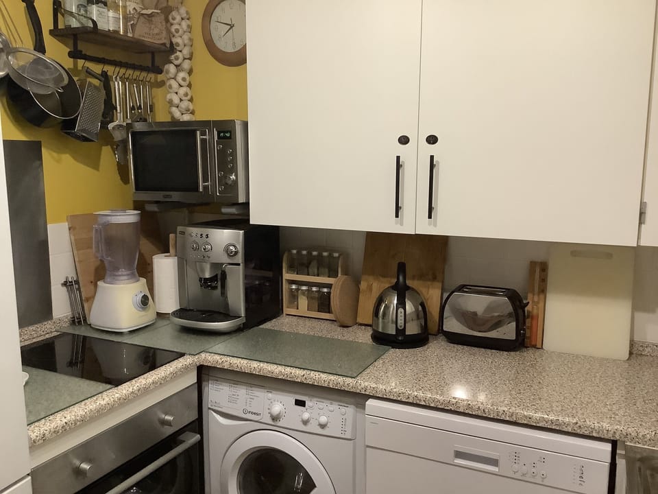 Hob and oven - coffee machine usually put away (higher deposit needed).  