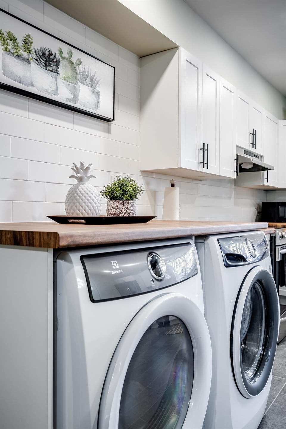 Laundry/ Kitchen