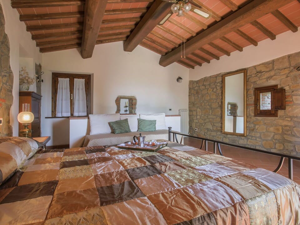 Building, Property, Furniture, Window, Wood, Interior Design, Lighting, House, Comfort, Flooring
