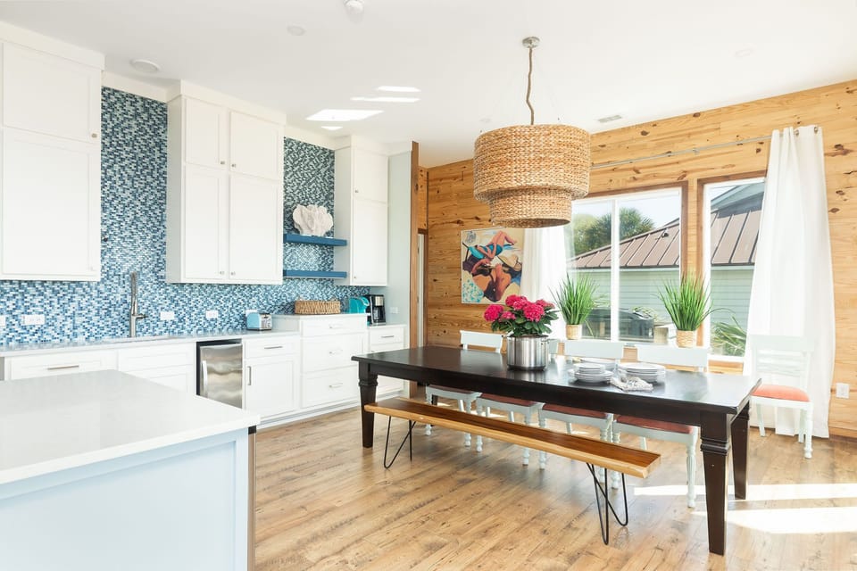 Oceanfront Dining Area