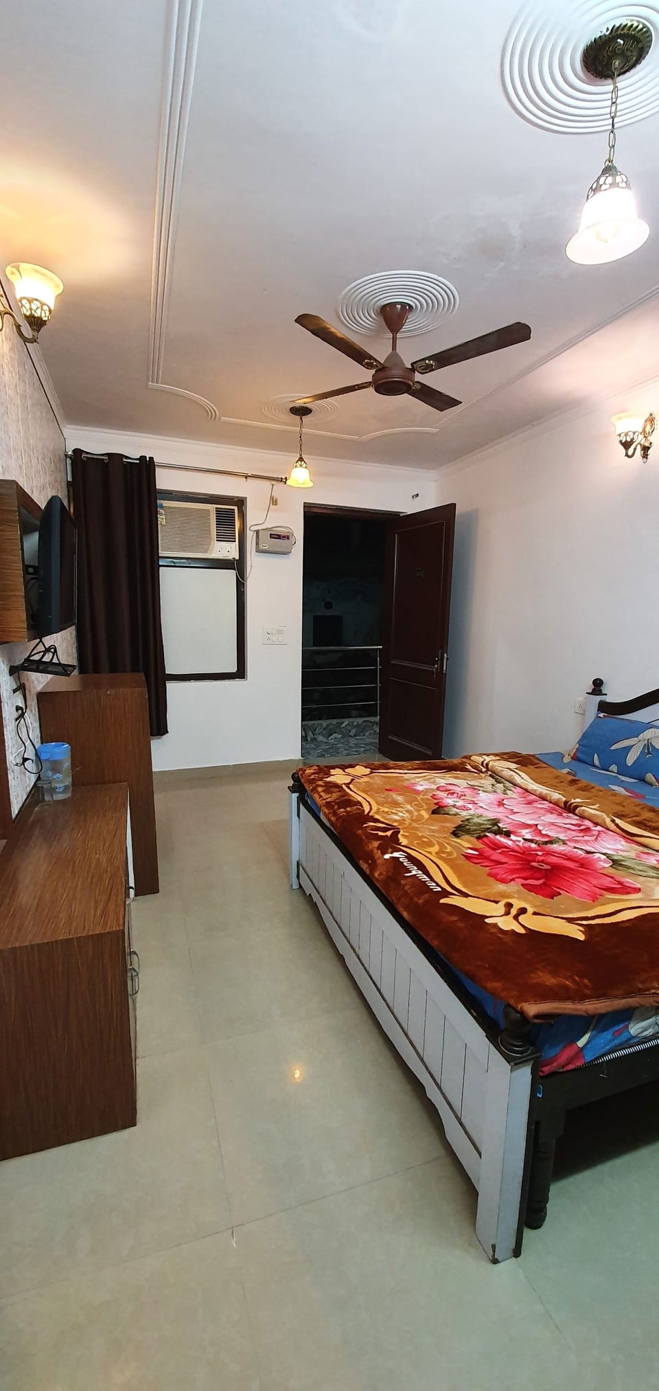 Deluxe Room | Desk, free WiFi, bed sheets