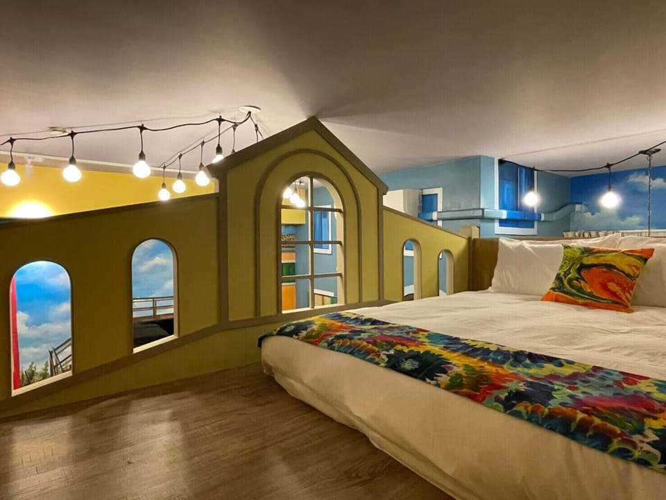 City Quadruple Room | Blackout drapes, WiFi (free), individually furnished, bed sheets
