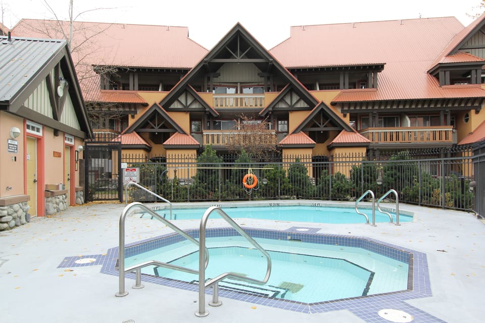 Common Area Pool