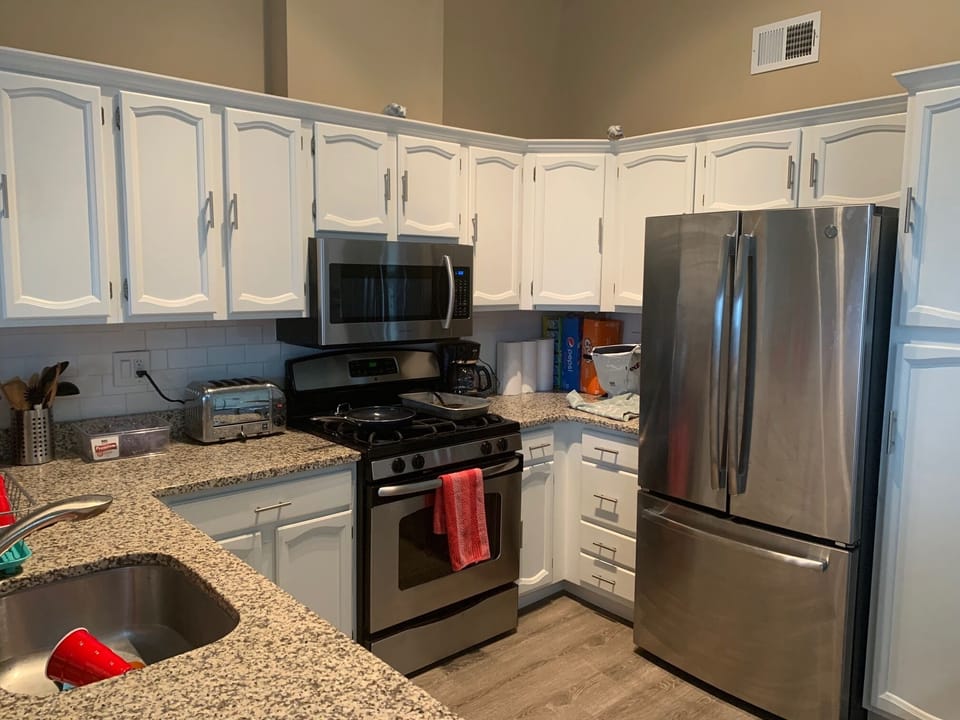 Open Kitchen, fully equipped