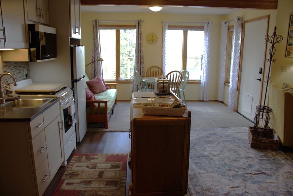 Well-equipped kitchenette for simple meals, coffee, and snacks