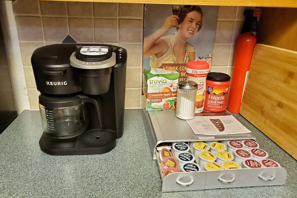 Keurig Duo coffee pot in the main kitchen has both K-Cups and ground coffee. 