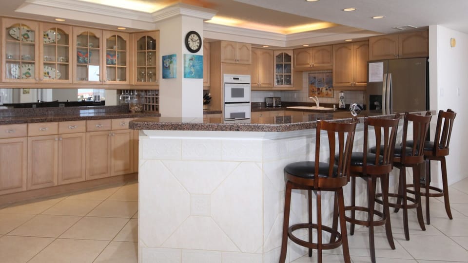 Breakfast Bar