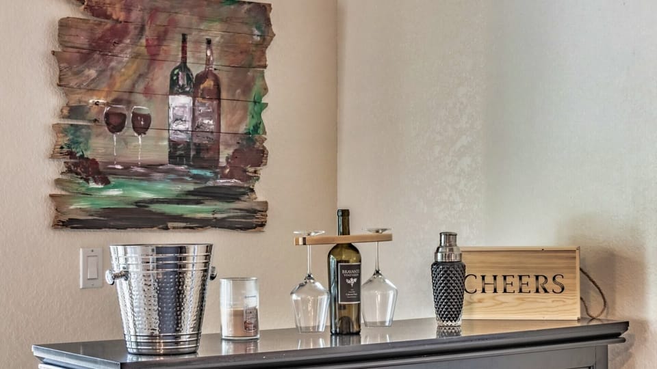 Mini Bar