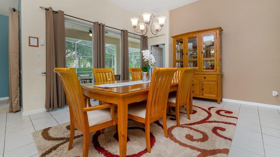 Dining Room Anlge
