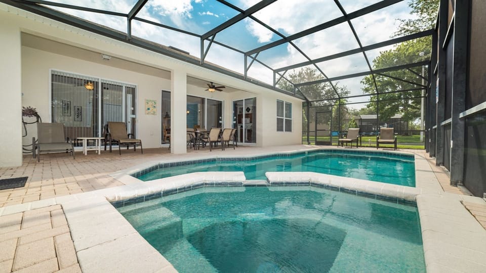 Pool &amp; Spa