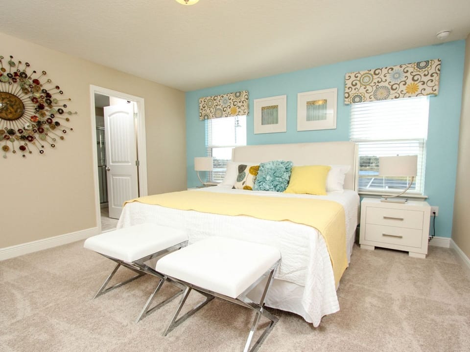 Master Bedroom 2 (KING MMS UP)