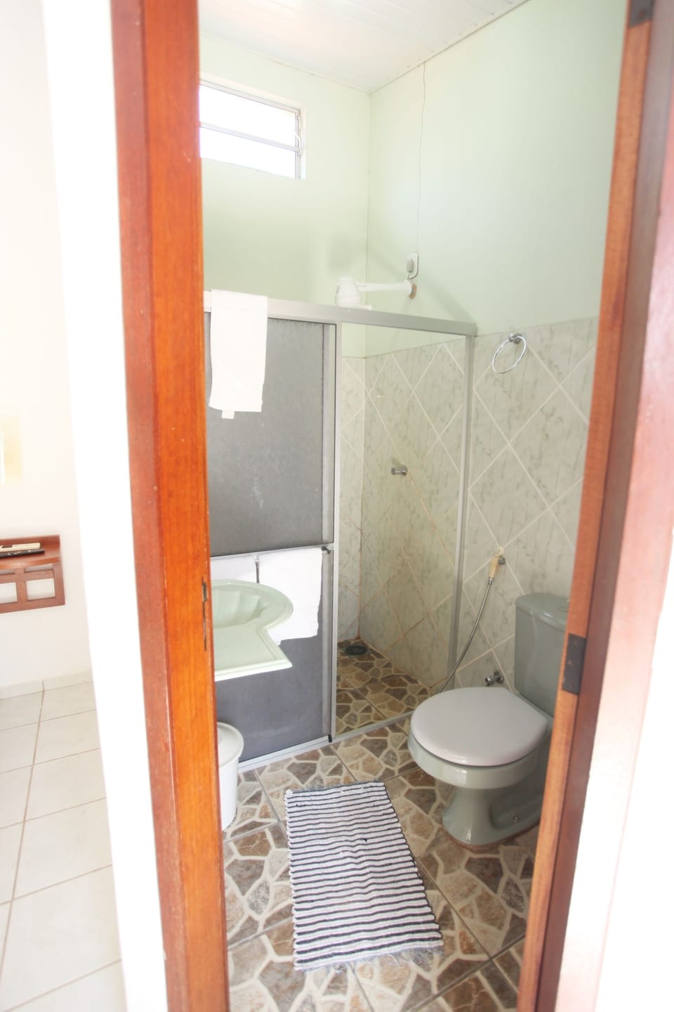 Standard Triple Room | Bathroom | Shower, towels, soap, toilet paper