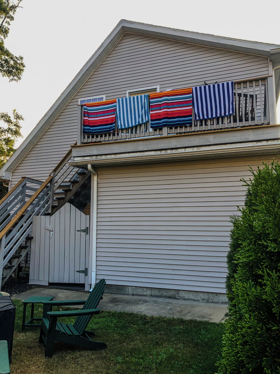 Tenant-only outdoor shower & balcony