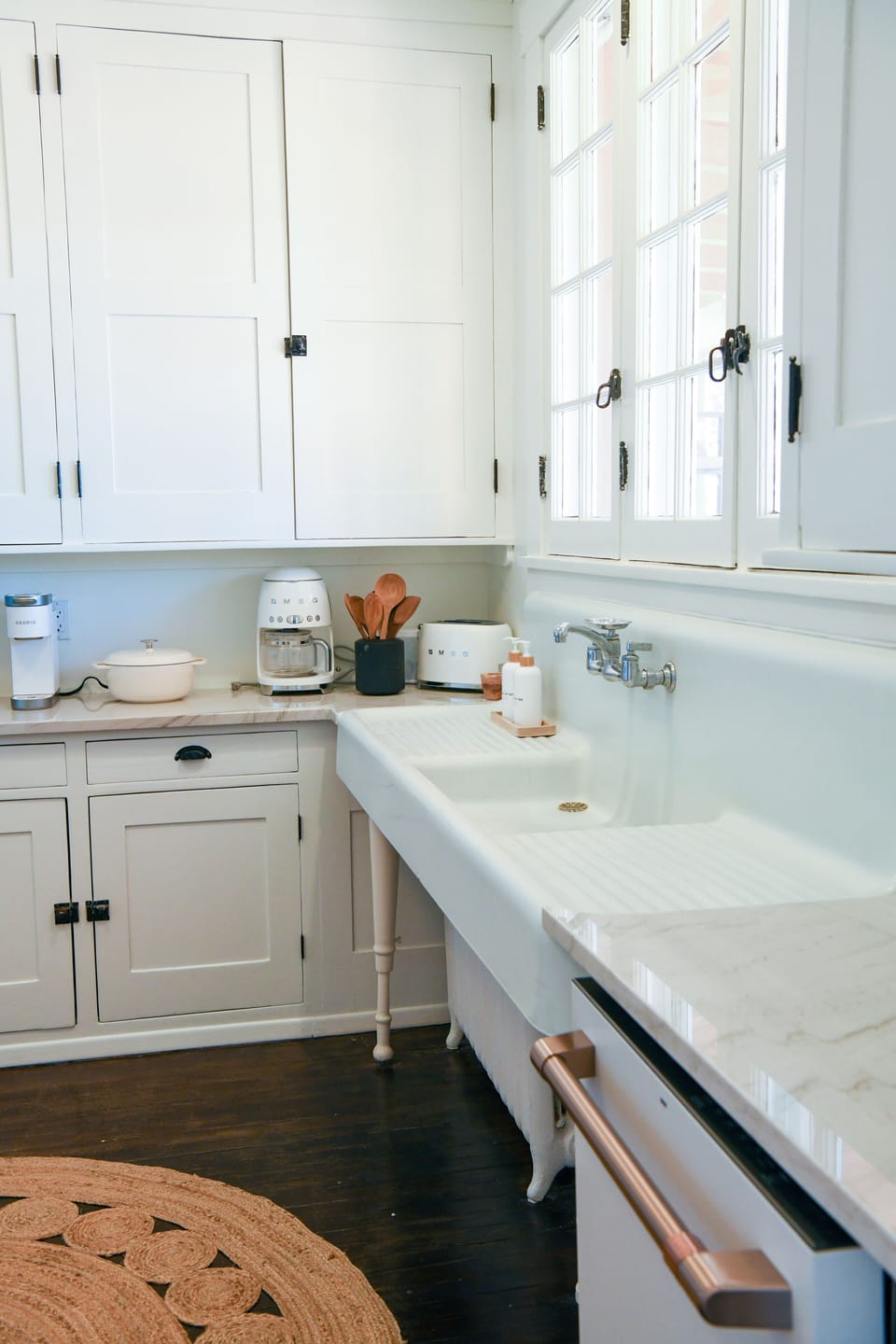Newly renovated and updated kitchen 