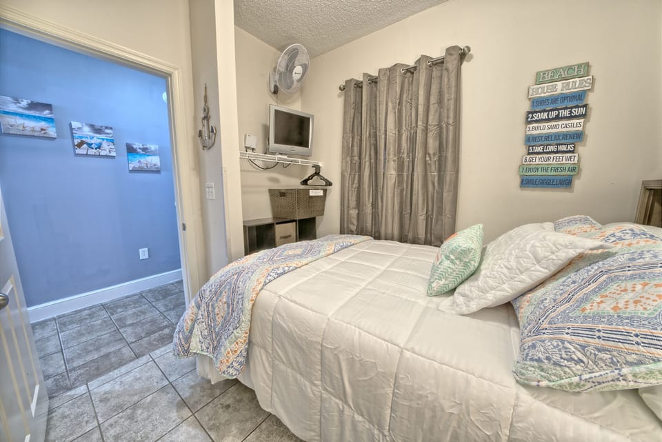 3rd bedroom with full bed