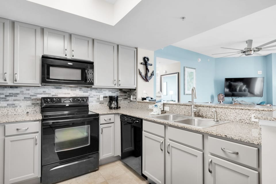 Plenty of counter space in the kitchen