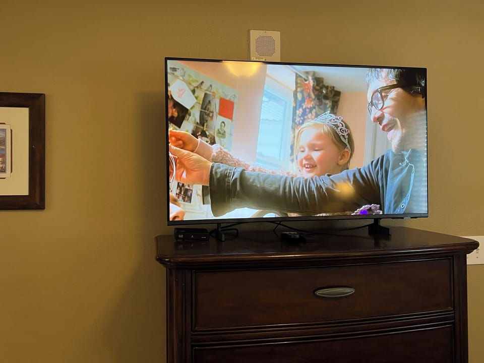 New Samsung 46" smart TV