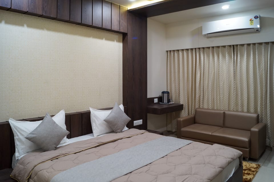 Premium Room | Soundproofing, free WiFi, bed sheets