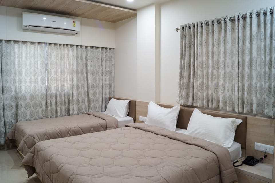 Superior Room | Soundproofing, free WiFi, bed sheets