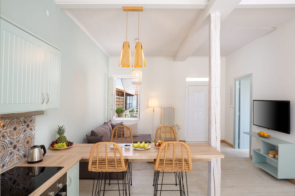 Comfort House | Living area | Flat-screen TV