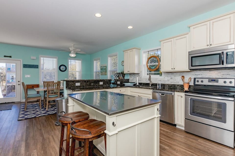 Kitchen II