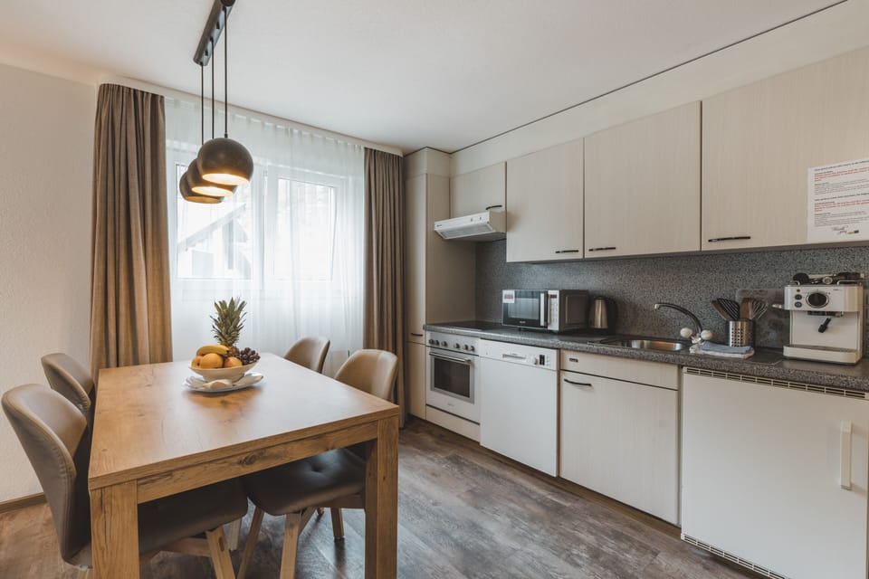 Apartment, Balcony, Mountain View (Matterhorn) | Private kitchen | Fridge, stovetop, coffee/tea maker, electric kettle
