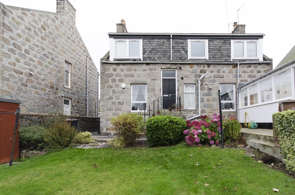 City Apartment, Private Bathroom, Garden View (Peaceful Ferryhill) | Exterior