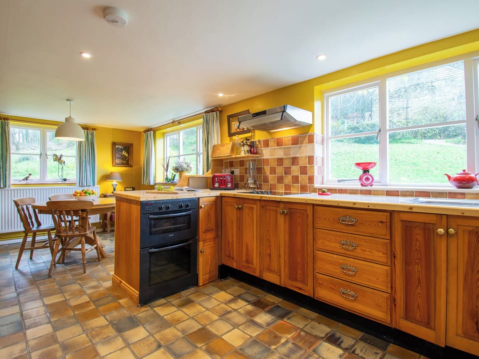 Kitchen/diner | Highlands Farmhouse, Dallington, near Heathfield