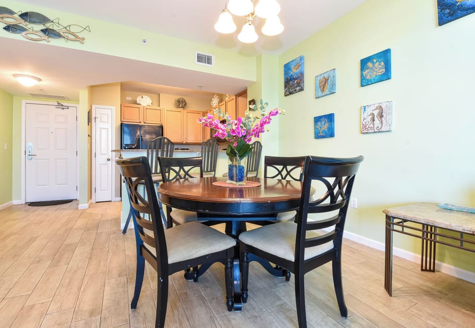 The Palms of Destin 1414 - Dining Area