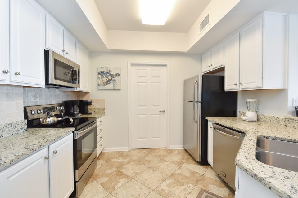 Silver Beach Towers East 402 - Fully Equipped Kitchen
