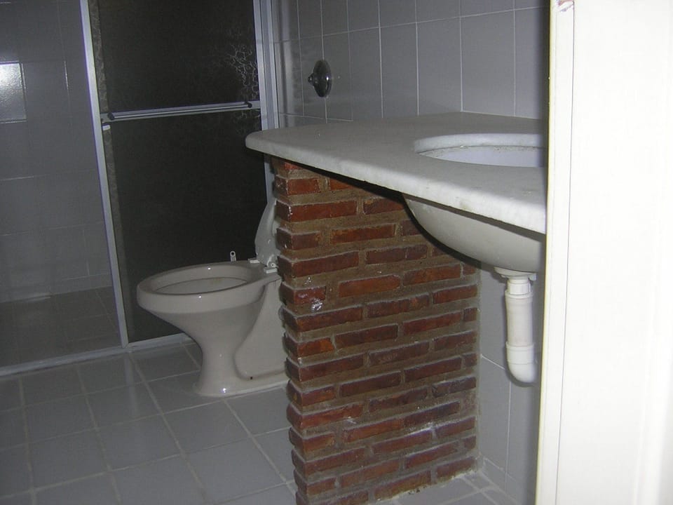 Standard Double or Twin Room | Bathroom | Shower, towels