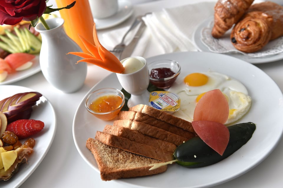 Exclusive Double Room, Private Bathroom | In-room dining